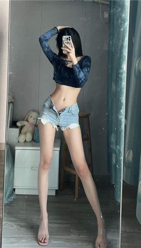 刘雅萌 – 牛仔短裤辣妹 [47P/120MB]