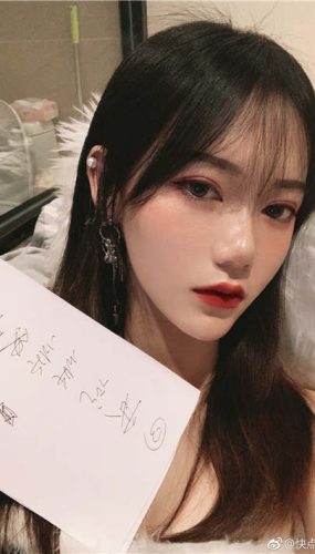 魔法秋秋(快点亲亲我） 20套合集[1414P/65V/19G]