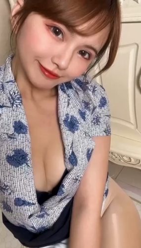 秀人视频 张思允 高颜巨乳 无罩无内 揉胸摸B 洗澡等 6