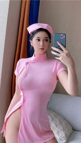 120斤的小王同学 – 护士姐姐 [15P/39MB]